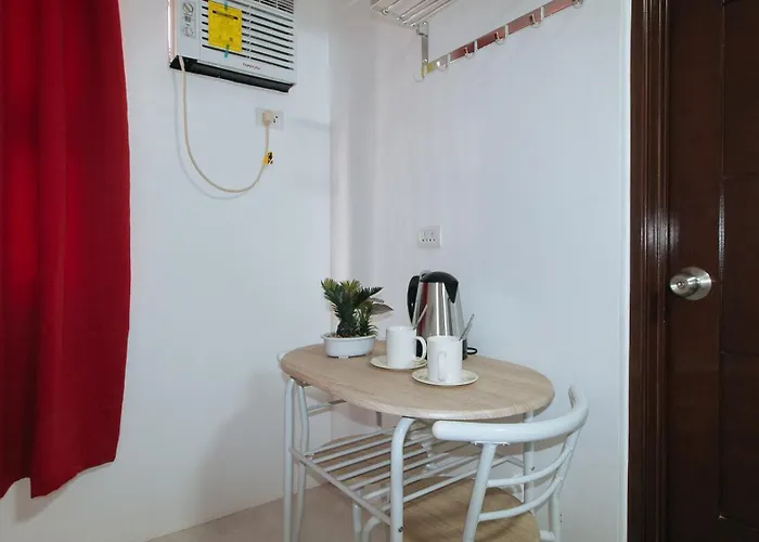 ホテル Reddoorz Near Ust Sampaloc