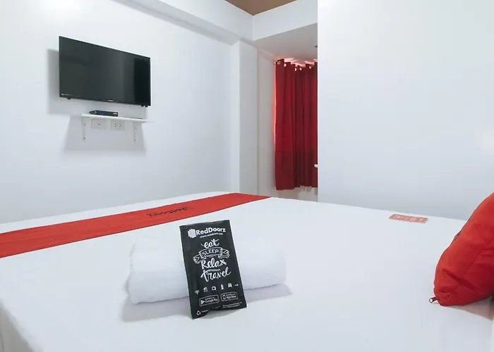 ホテル Reddoorz Near Ust Sampaloc *