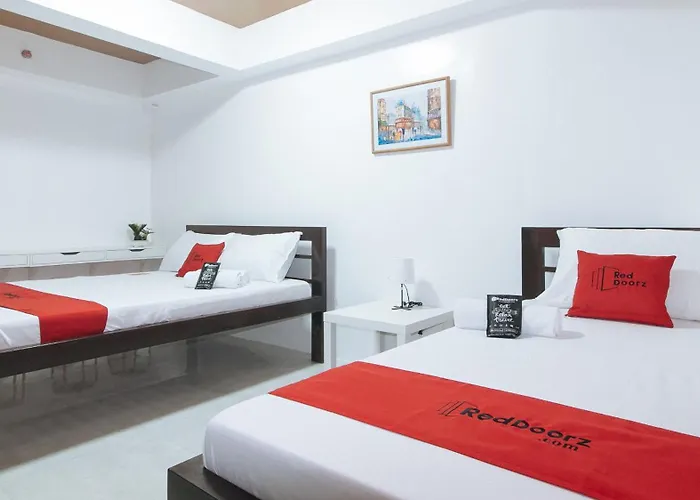 ホテル Reddoorz Near Ust Sampaloc マニラ市
