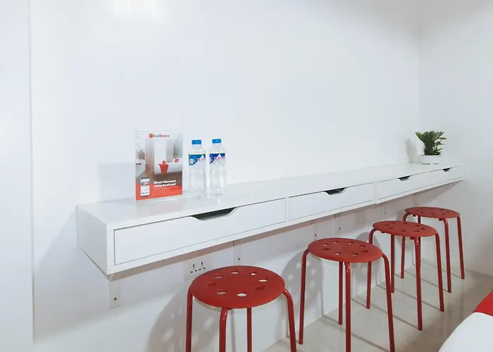 ホテル Reddoorz Near Ust Sampaloc